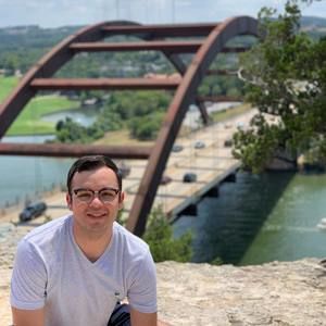 Meet your Posher, Luis